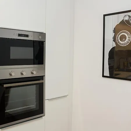 Stylish Retreat High-end Flat Downtown By Flat Mаnager Lägenhet