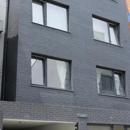 Stylish Retreat High-end Flat Downtown By Flat Mаnager Apartment