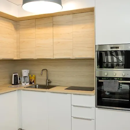 Lägenhet Stylish Retreat High-end Flat Downtown By Flat Mаnager