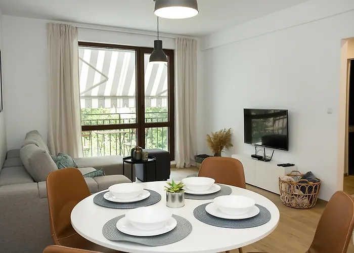 Stylish Retreat High-end Flat Downtown By Flat Mаnager Apartment