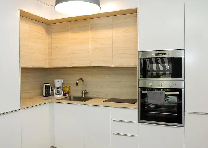 Apartment Stylish Retreat High-end Flat Downtown By Flat Mаnager